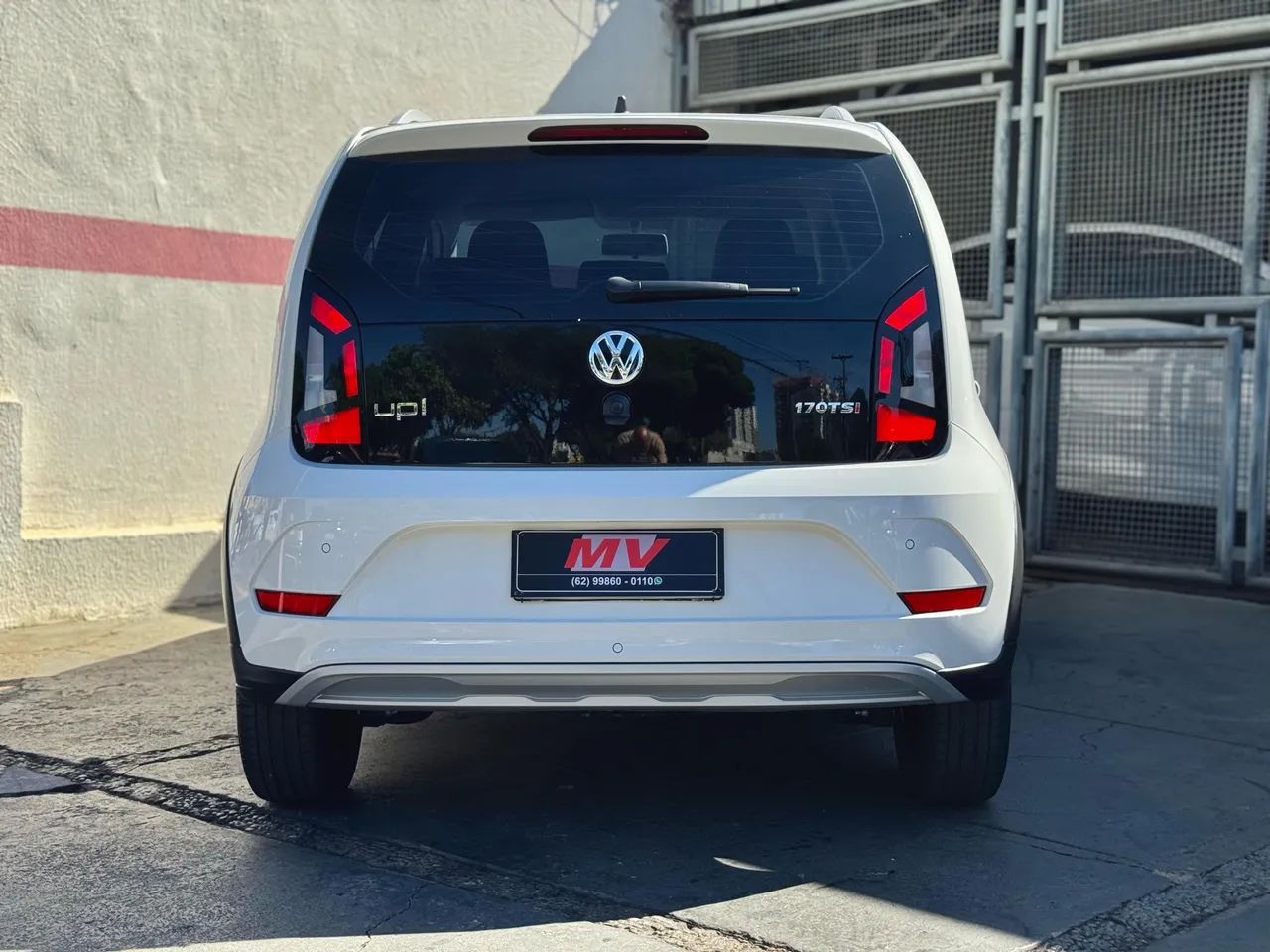 Up! Extreme 1.0 TSI Total Flex 12V 5P