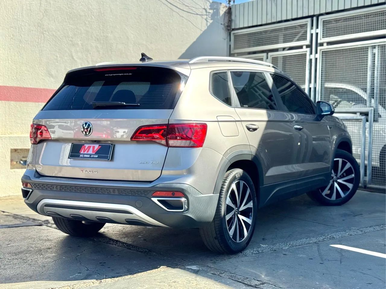 Taos Highline 1.4 250 TSI Flex AUT